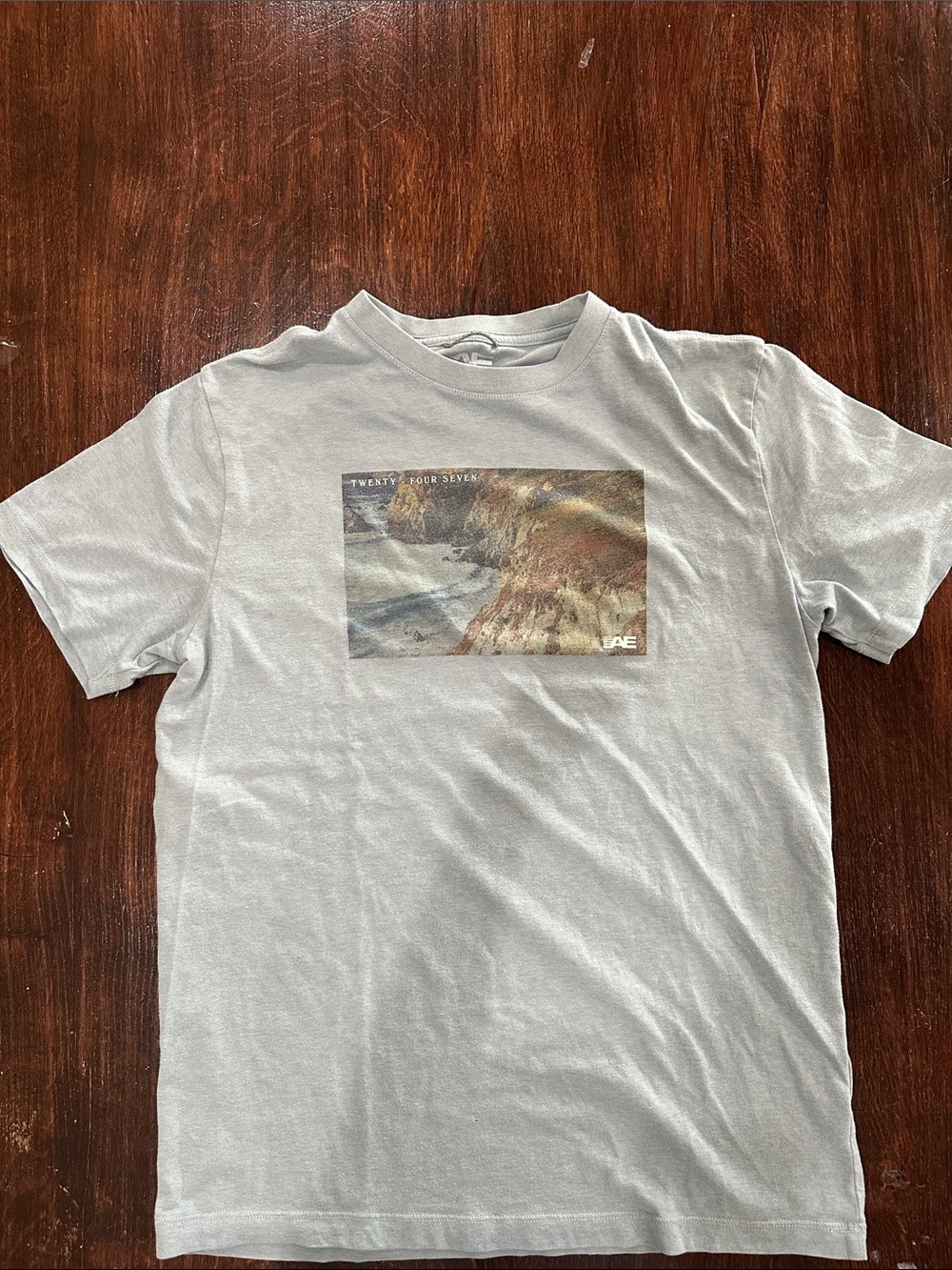 American Eagle men’s t shirts size Medium.
